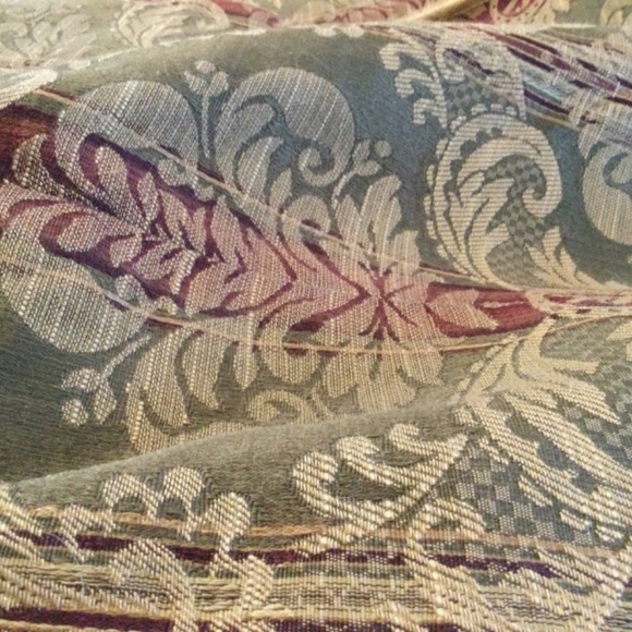 Chintz and Co Beautiful Velvet Duvet And 3 Shams - Picture 9 of 12